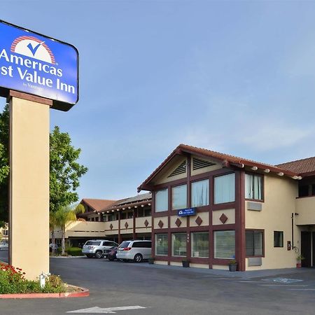 Americas Best Value Inn Сънивейл Екстериор снимка