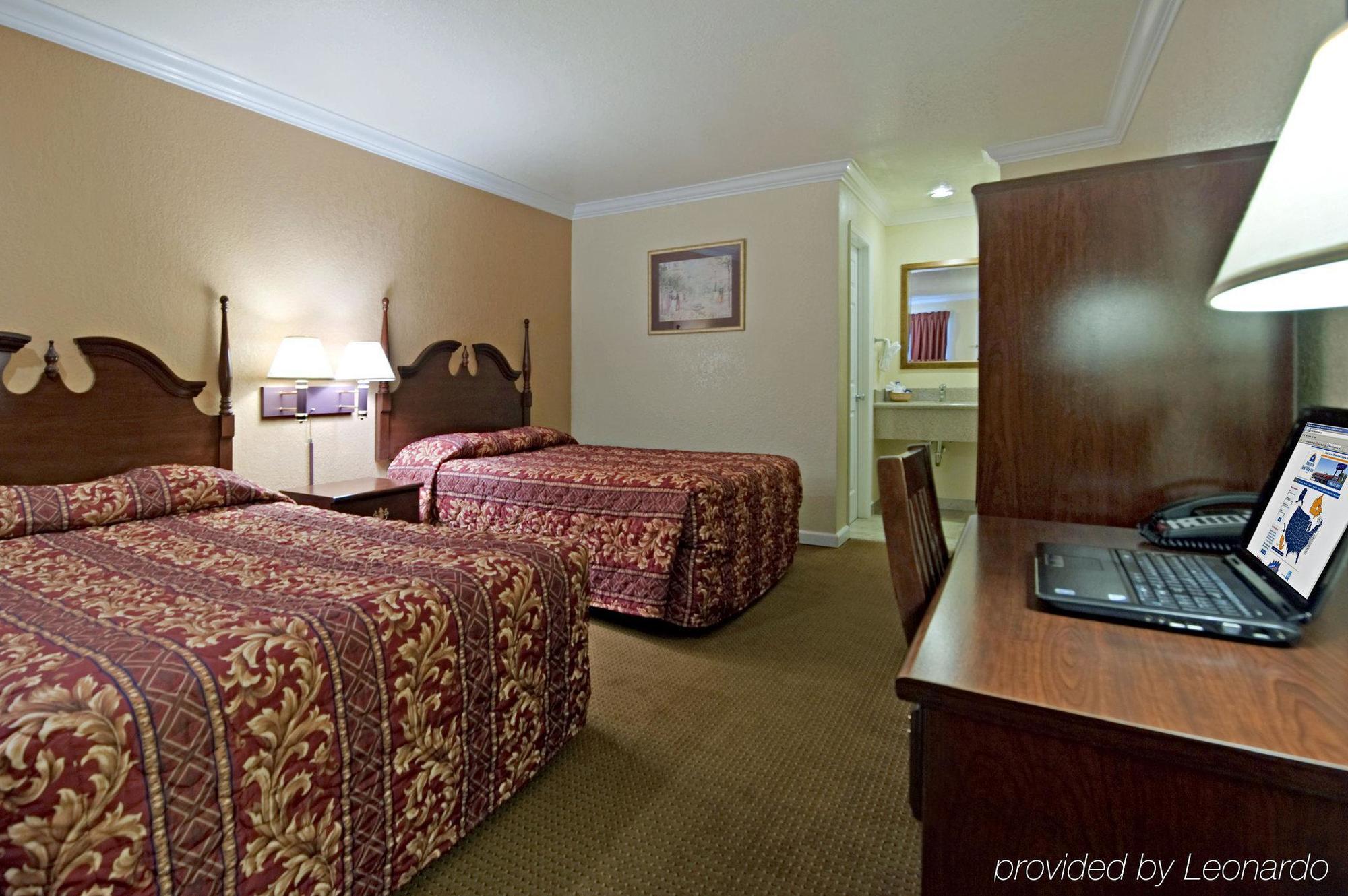 Americas Best Value Inn Сънивейл Стая снимка