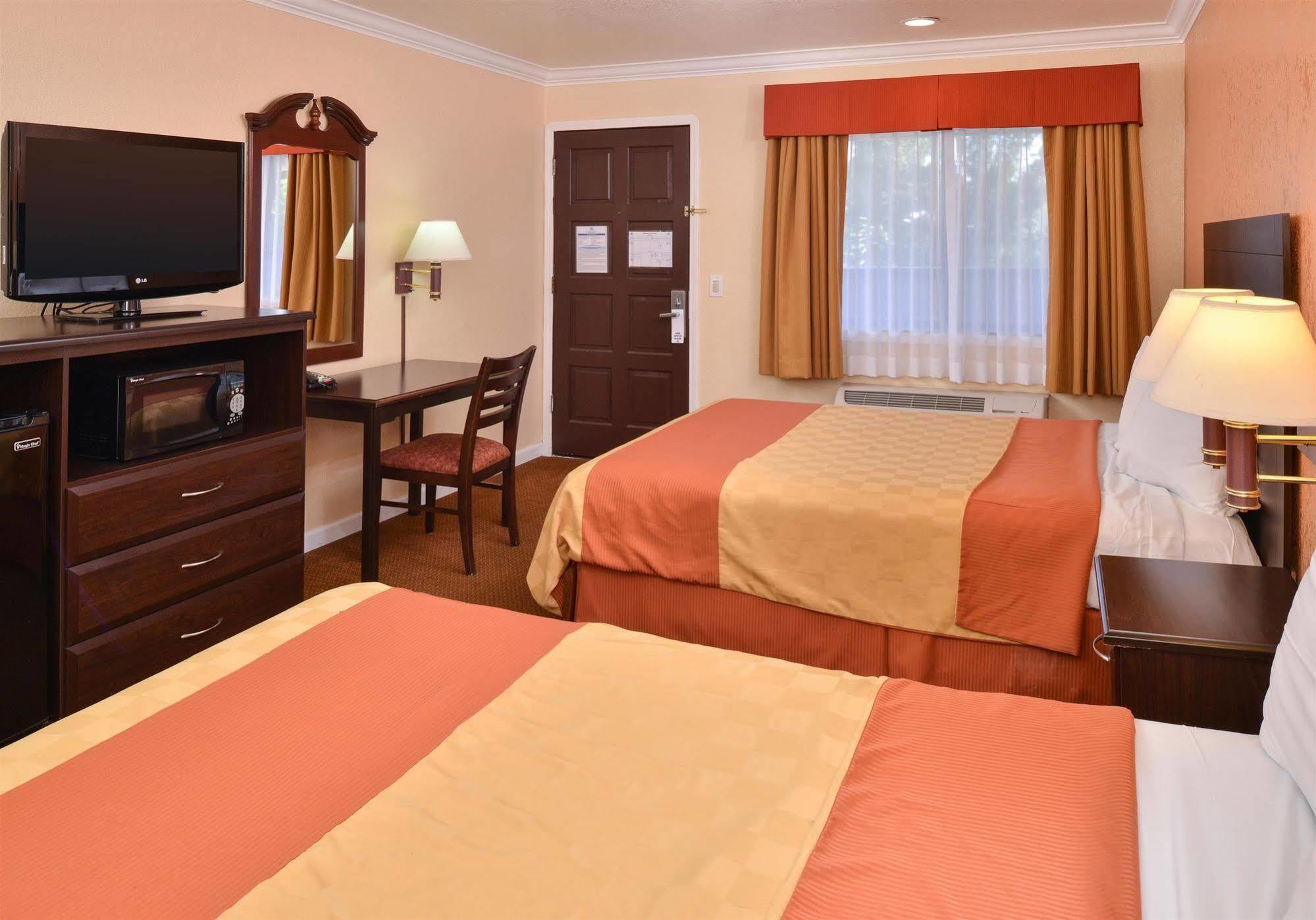 Americas Best Value Inn Сънивейл Екстериор снимка